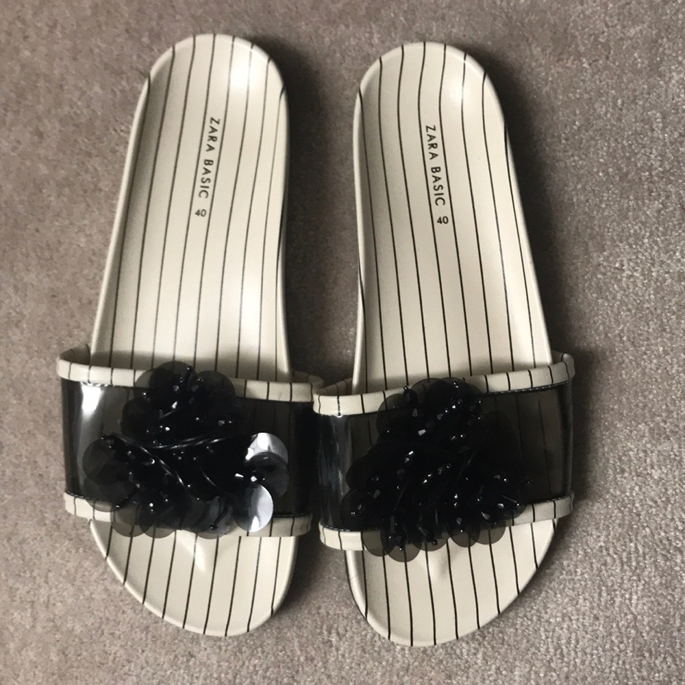 Zara slides